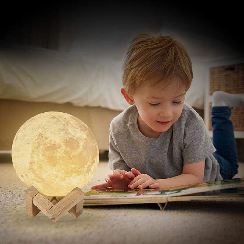 3D Moon Lamp Is the Perfect Home Gift for the Holidays